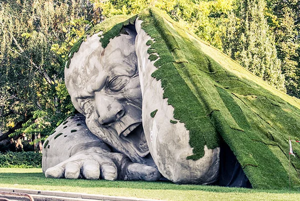 Feltepve: il gigante che emerge dalla terra