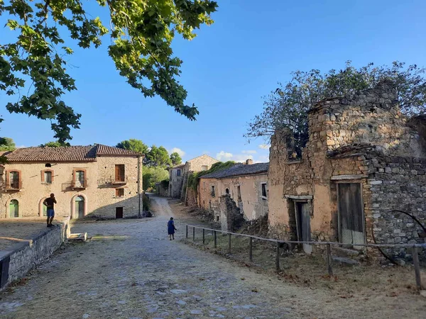 borgo fantasma cilento