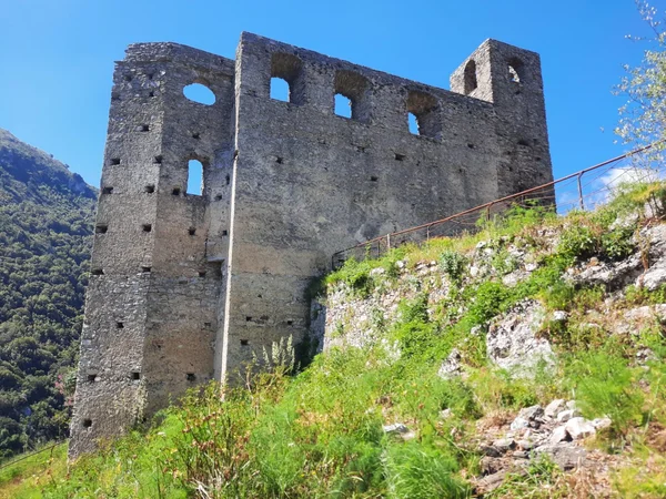 castello san severino di centola