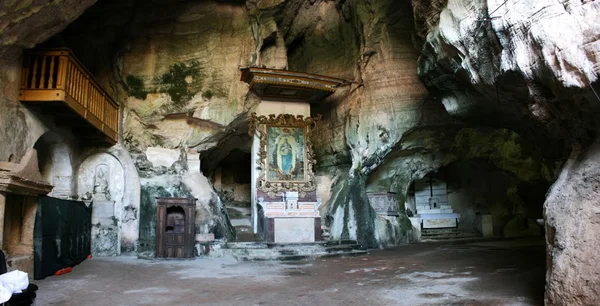 Grotta Valle Del Angelo